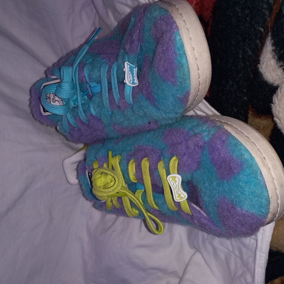 Stan Smith Adidas, size 10.5, monsters inc., only worn twice - Picture 2 of 3